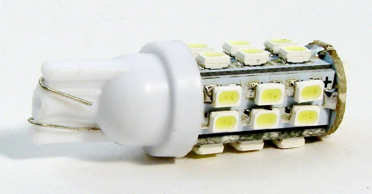   28 LED (. ) SMD T10 W5W Wedge Car Light Bulb